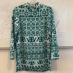 H&M Women's Long Sleeve Peep Hole Back SZ 4 Mock Green White Floral Top Blouse